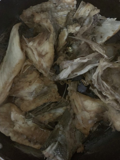 スズキのあらで 簡単あら煮 レシピ 作り方 By 本日晴天 クックパッド 簡単おいしいみんなのレシピが375万品