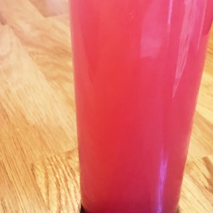 ルバーブジュース 真っ赤なルバーブ レシピ 作り方 By ルバーブの島田農園 クックパッド 簡単おいしいみんなのレシピが371万品