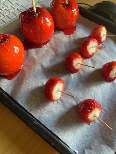 ハロウィン用のリンゴ飴のレシピ