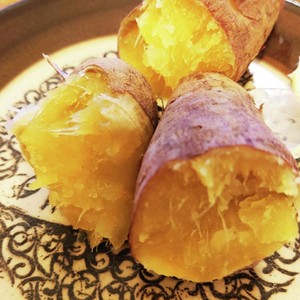 レンジで簡単 密芋 安納芋 焼き芋 レシピ 作り方 By エミーナ クックパッド 簡単おいしいみんなのレシピが372万品