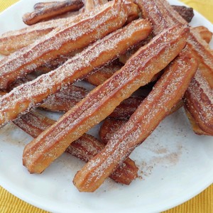 揚げない オーブンで焼く チュロス レシピ 作り方 By ちっちぃ クックパッド 簡単おいしいみんなのレシピが366万品