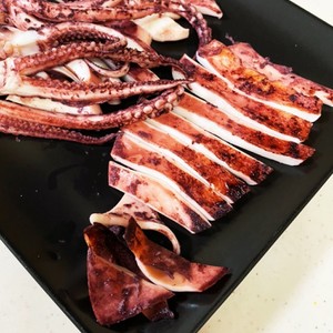 イカの一夜干し 丸まらずに美味しく焼く レシピ 作り方 By Kouayaa クックパッド 簡単おいしいみんなのレシピが366万品