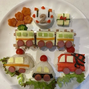 誕生日 幼児食プレート 電車 働く車 レシピ 作り方 By 耕ちゃんママ クックパッド 簡単おいしいみんなのレシピが370万品