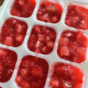 離乳食 中後期 いちご 冷凍保存 レシピ 作り方 By Fuu Mama クックパッド 簡単おいしいみんなのレシピが366万品