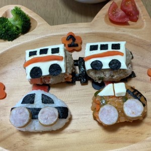 誕生日 幼児食プレート 電車 働く車 レシピ 作り方 By 耕ちゃんママ クックパッド 簡単おいしいみんなのレシピが370万品