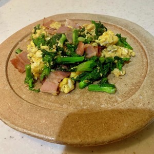 菜の花とベーコン 卵 ニンニクの炒め物 レシピ 作り方 By プロコフィエフ クックパッド 簡単おいしいみんなのレシピが370万品