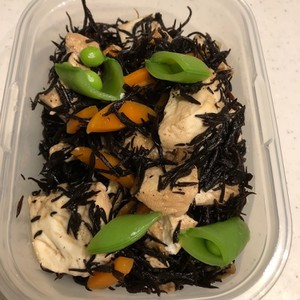 セブン再現 6種具材の豆腐とひじきの煮物 レシピ 作り方 By クックpk8uqe クックパッド 簡単おいしいみんなのレシピが371万品