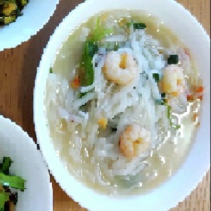 簡単 パクチー無しでもok エビのフォーのつくれぽ クックパッド 簡単おいしいみんなのレシピが372万品