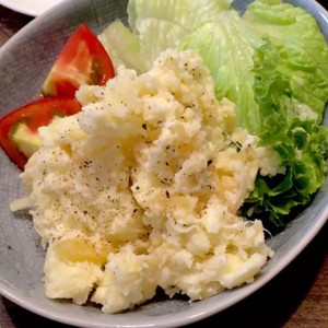 たくあんとクリームチーズのポテトサラダ レシピ 作り方 By 晴晴食堂 クックパッド 簡単おいしいみんなのレシピが371万品