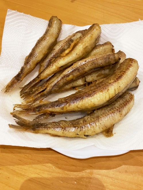 ぎす めぎす の下ごしらえと唐揚げ レシピ 作り方 By しょしらてば クックパッド 簡単おいしいみんなのレシピが373万品