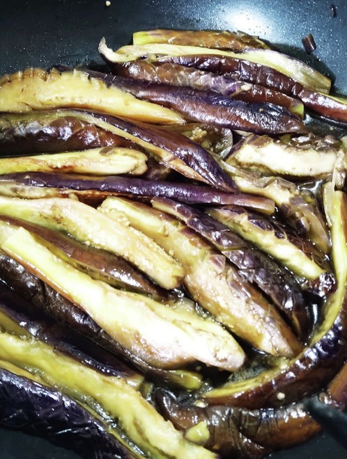 簡単 ナスのめんつゆ炒め ナス大量消費 レシピ 作り方 By ミサズパーティー クックパッド 簡単おいしいみんなのレシピが374万品