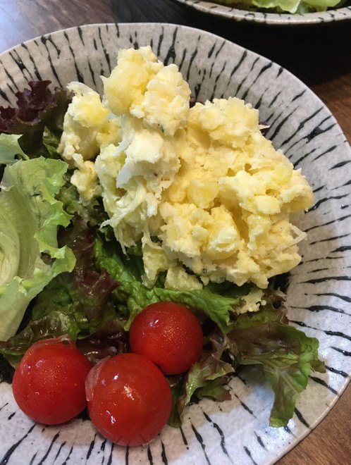 たくあんとクリームチーズのポテトサラダ レシピ 作り方 By 晴晴食堂 クックパッド 簡単おいしいみんなのレシピが374万品
