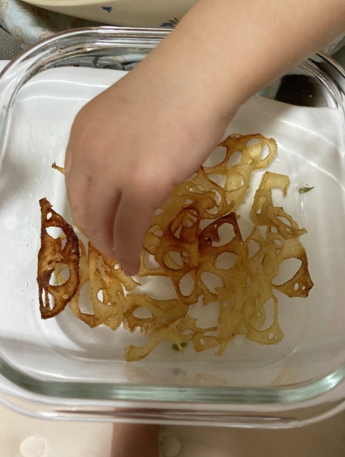 れんこんチップス 離乳食後期 完了期 レシピ 作り方 By Mahina0817 クックパッド 簡単おいしいみんなのレシピが376万品