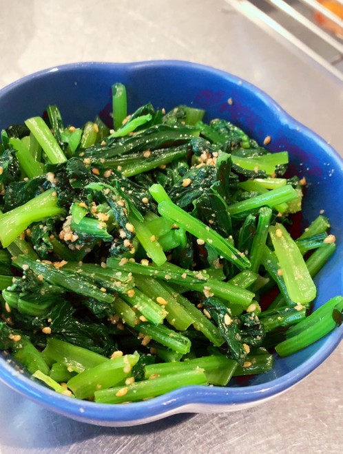 子供が大好き 小松菜のナムル レシピ 作り方 By とよぷよ1129 クックパッド 簡単おいしいみんなのレシピが375万品