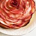 ホールで華やかな薔薇＊バラのアップルパイ