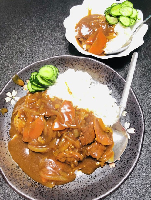 市場カレーランキング1位獲得のやりすぎビーフカレー ポークカレーのセット カレーランキング上位常連 やりすぎビーフカレー ポークカレーセット 1人前  230g×4パック レトルト カレー レトルトカレー お取り寄せグルメ 非常食 食品 ギフト ビーフカレー ポークカレー ...