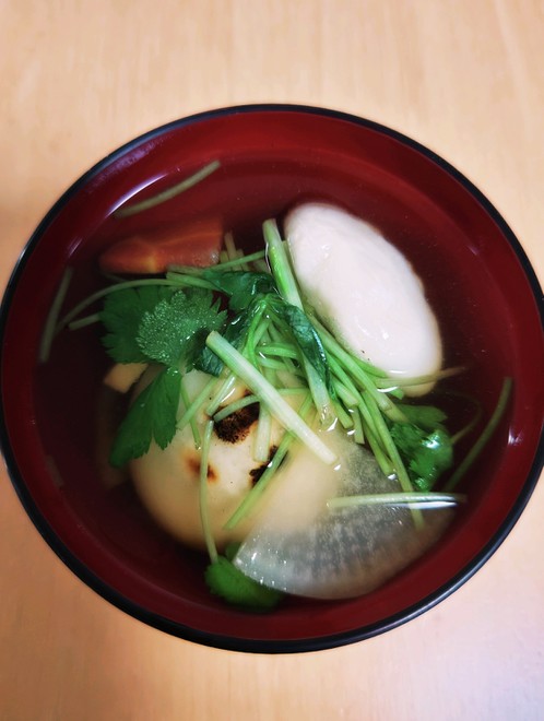 簡単 麺つゆで手間無し お雑煮 レシピ 作り方 By 3姉妹母ちゃんmin クックパッド 簡単おいしいみんなのレシピが378万品