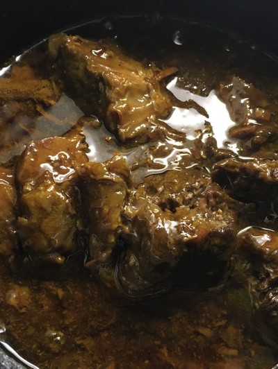 低カロリースロークッカー牛肉とブロッコリーのレシピ