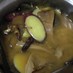 天然エノキダケ、蓮根、乾燥ワカメの味噌汁