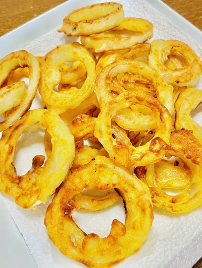 カリカリの薄いオニオンリングのレシピ