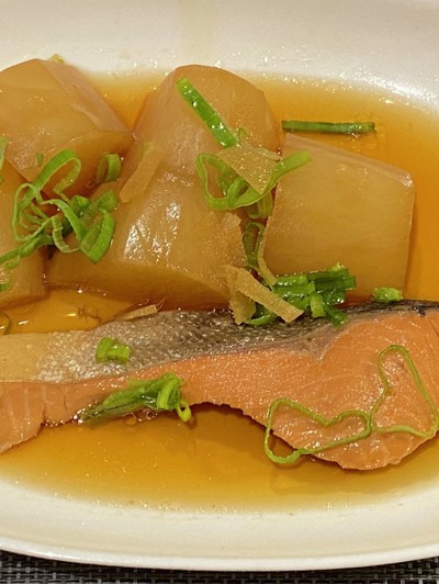 鮭大根 きめつのやいば 基本の鮭大根 - macaroni 鮭の煮物