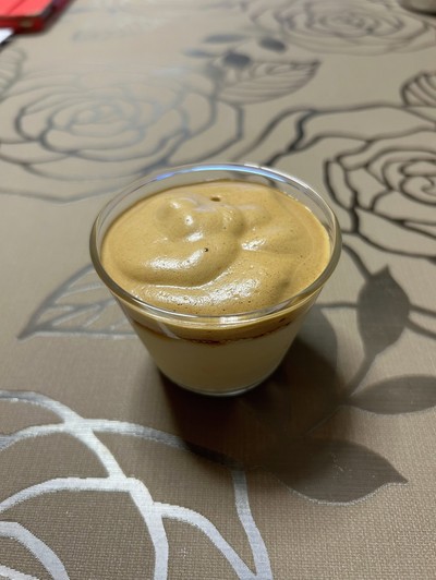 ダルゴナ風いちごミルクのレシピ