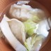 白菜と冷凍餃子の中華スープ