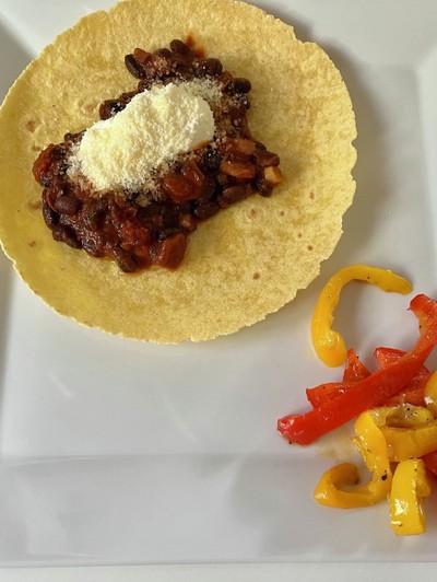  Instant Pot® ベニソンとビーンチリのレシピ