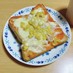 朝や昼に☆オニオンコーンのピザトースト★