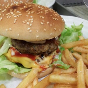 カーニさんのカーニバーガー レシピ 作り方 By かなしゅー クックパッド 簡単おいしいみんなのレシピが352万品
