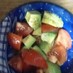 トマトとアボカドのサラダ