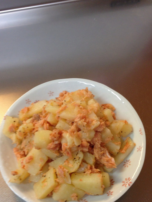 鮭じゃがバター レシピ 作り方 By Marimari01 クックパッド 簡単おいしいみんなのレシピが374万品