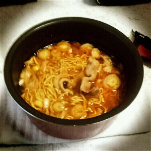 韓国ドラマ風インスタントラーメン を作る レシピ 作り方 By Sawahaiji1 クックパッド 簡単おいしいみんなのレシピが361万品