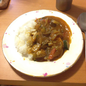 茄子とズッキーニとトマトの夏野菜カレー レシピ 作り方 By うさぎの目 クックパッド 簡単おいしいみんなのレシピが357万品