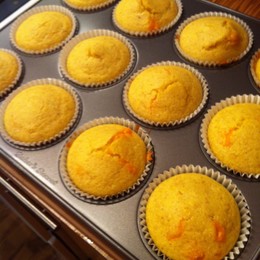 ハラペーニョポッパーコーンブレッドマフィンのレシピ