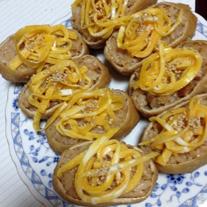余った炊き込みご飯でリメイク いなり寿司 レシピ 作り方 By ちょっぱる クックパッド 簡単おいしいみんなのレシピが353万品