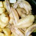 蜂蜜でツヤテカ、里芋と鶏手羽元の煮物