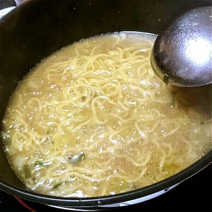 鍋物に入れる麺はコレ 焼きそば麺 レシピ 作り方 By ななみぃ クックパッド 簡単おいしいみんなのレシピが359万品