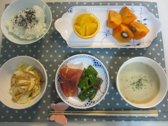 お先に生ハム食べた朝ご飯、そして在庫なし