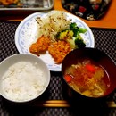 5f4990e814fb568ef38ec8643f272940