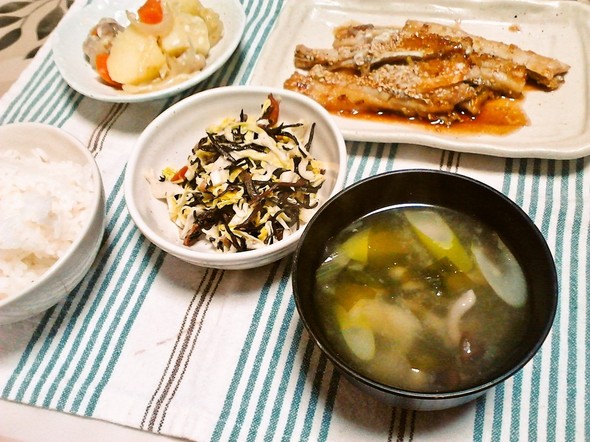 太刀魚の韓国風蒲焼きで夕食