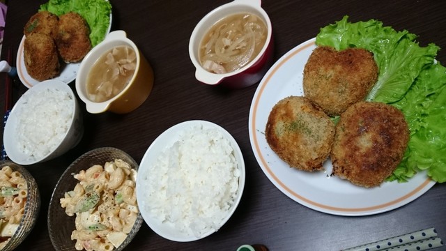 チーズインコロッケの定番献立 By Rouxlouka クックパッド みんながのせた献立