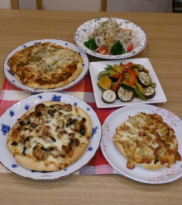 夕食 我が家の定番ピザ By みゆw Moco クックパッド みんながのせた献立