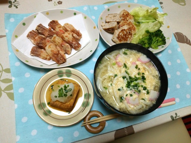 かき玉うどんとおいしいおかずで晩ごはん By ネコかえる クックパッド みんながのせた献立