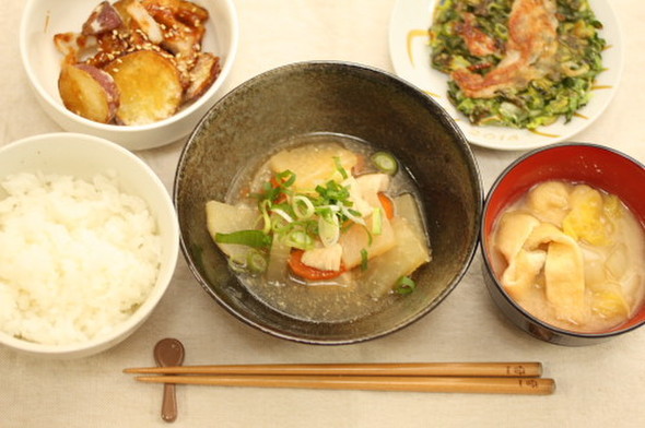 鶏挽肉と大根のとろとろ煮