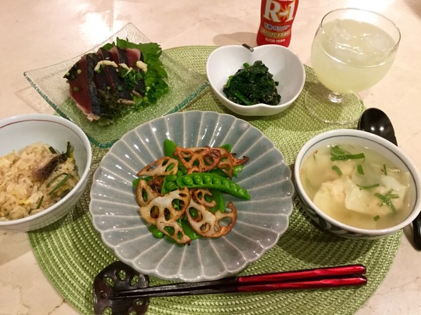 鰹のたたき、ワンタンスープ、冬野菜色々