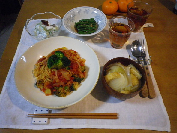 17.1.23 トマトと白ワインでパスタ