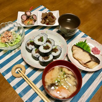 牛肉の巻き寿司の晩ご飯～♪