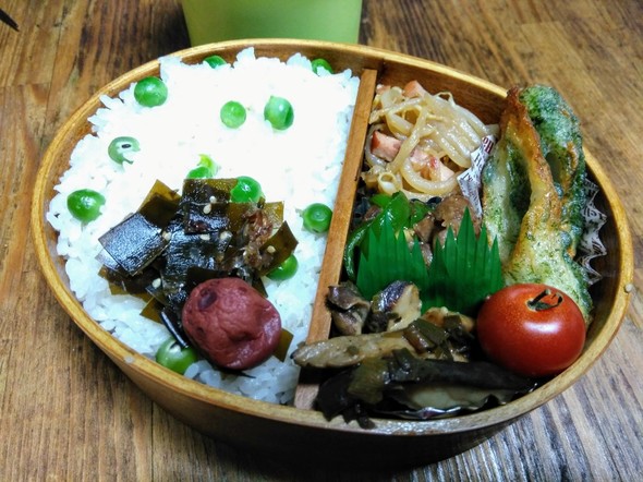 風が冷たかったなぁ;´∀`)昨日のお弁当