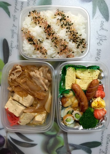 夜勤べんとう♡肉食系男子ね♫